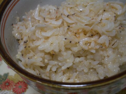 押し麦入り干しエビご飯